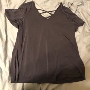 grey top